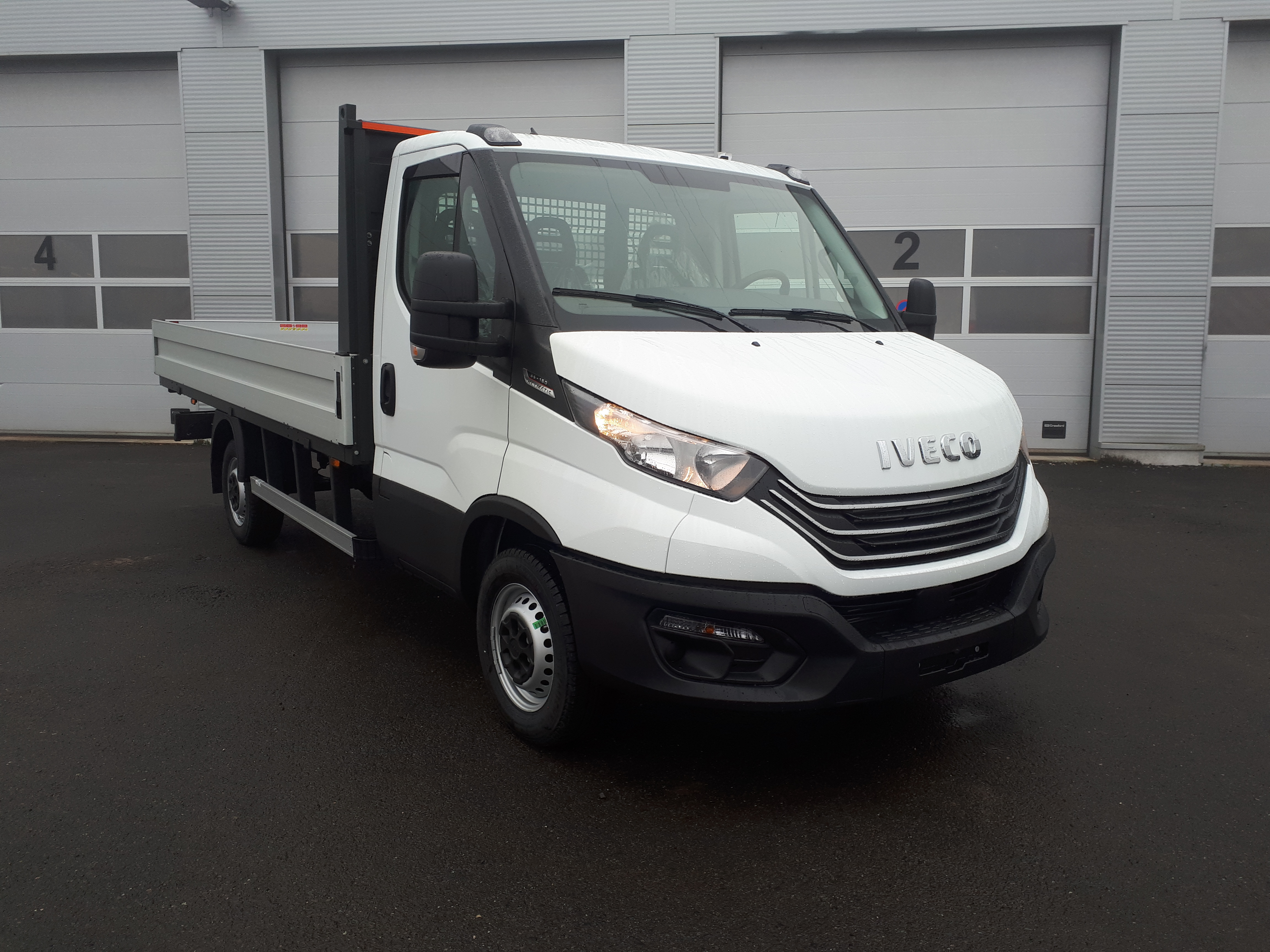 IVECO DAILY MY22 35S16H3.0A8?width=462
